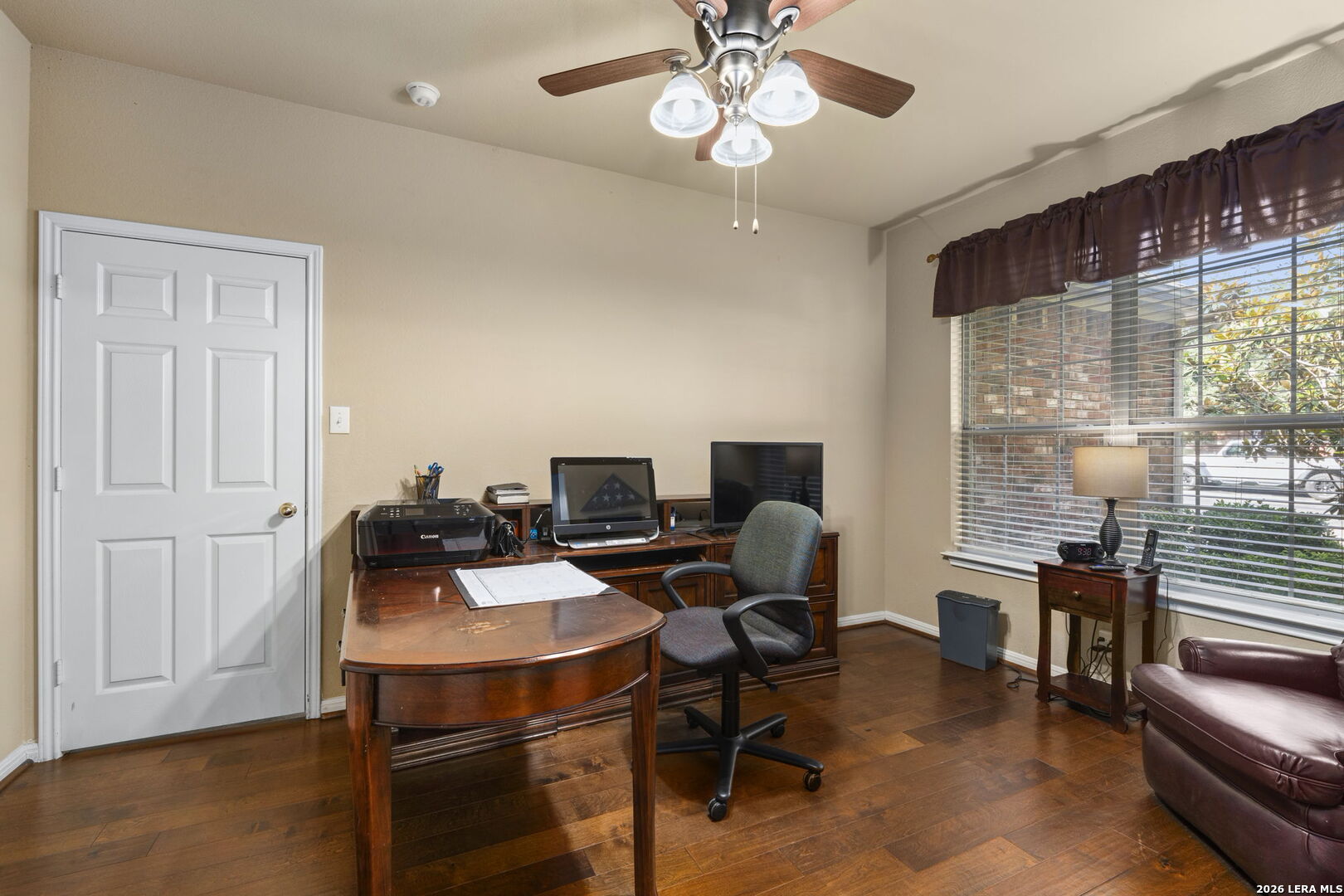 3318 DOVETREE LN