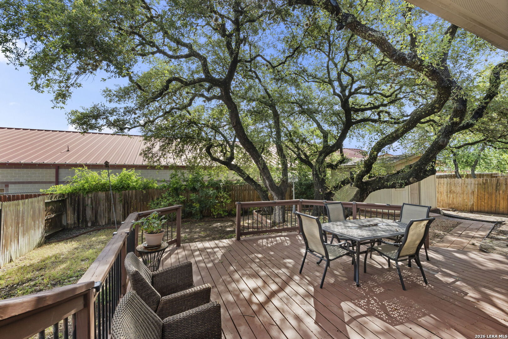 3318 DOVETREE LN