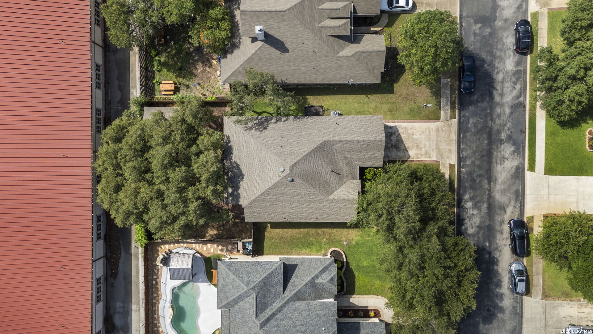 3318 DOVETREE LN