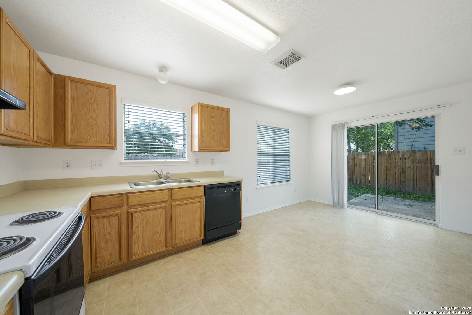 7 KENROCK RDG