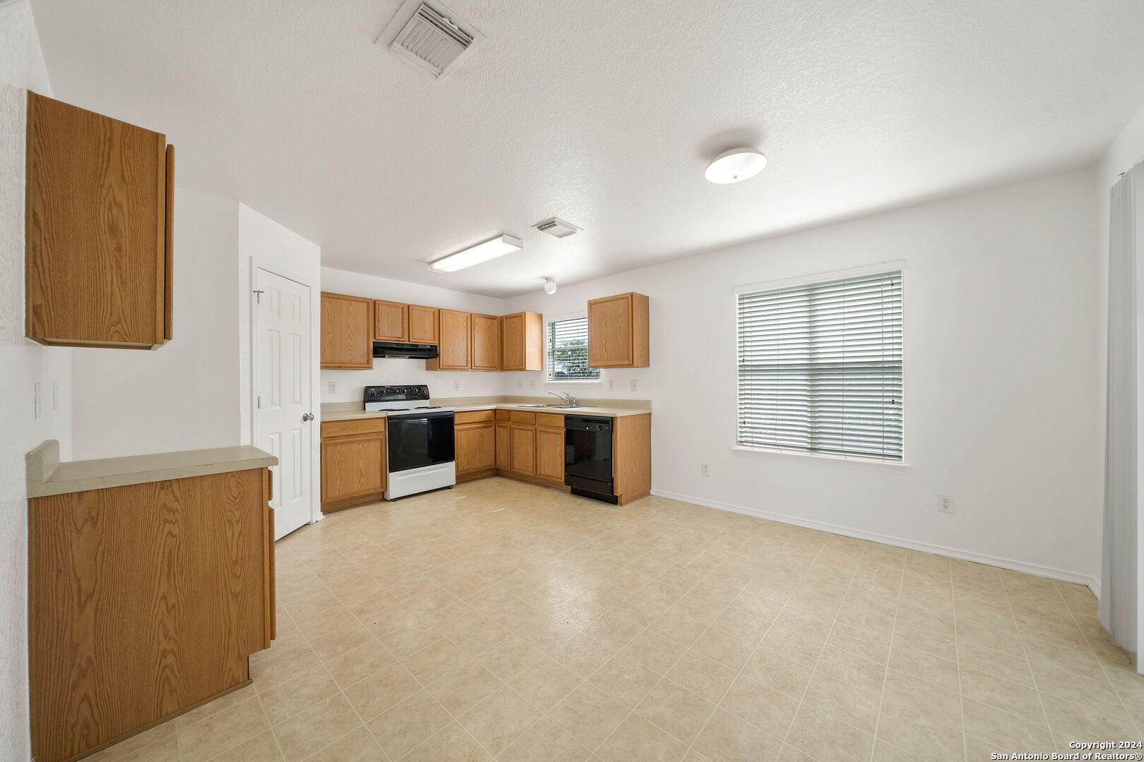 7 KENROCK RDG