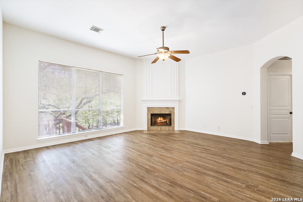 8618 Drayton Heights