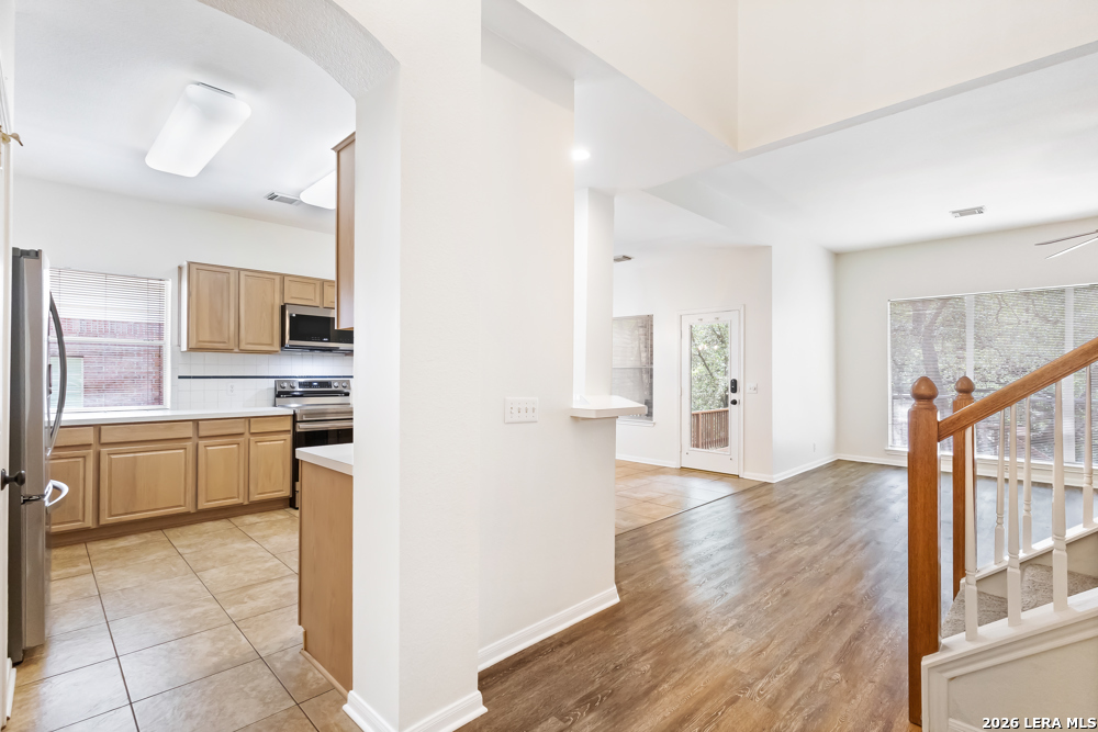 8618 Drayton Heights