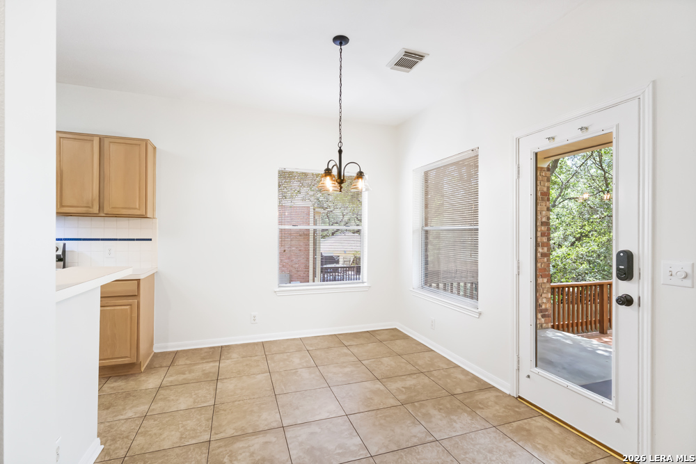 8618 Drayton Heights