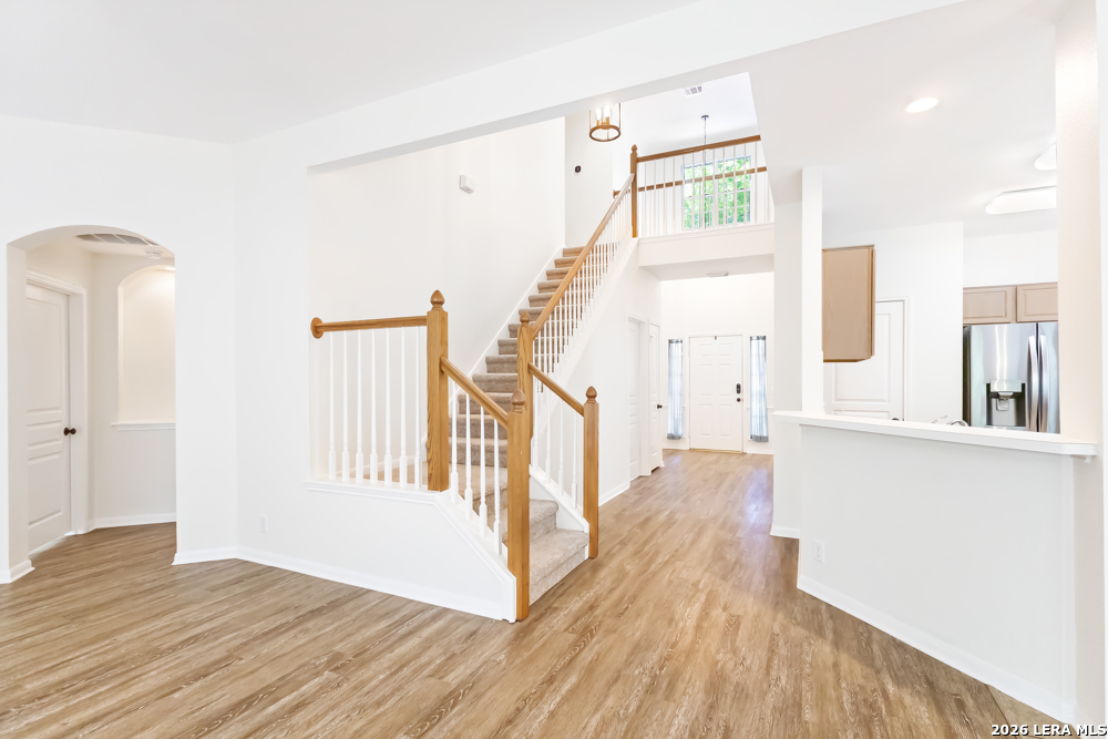 8618 Drayton Heights
