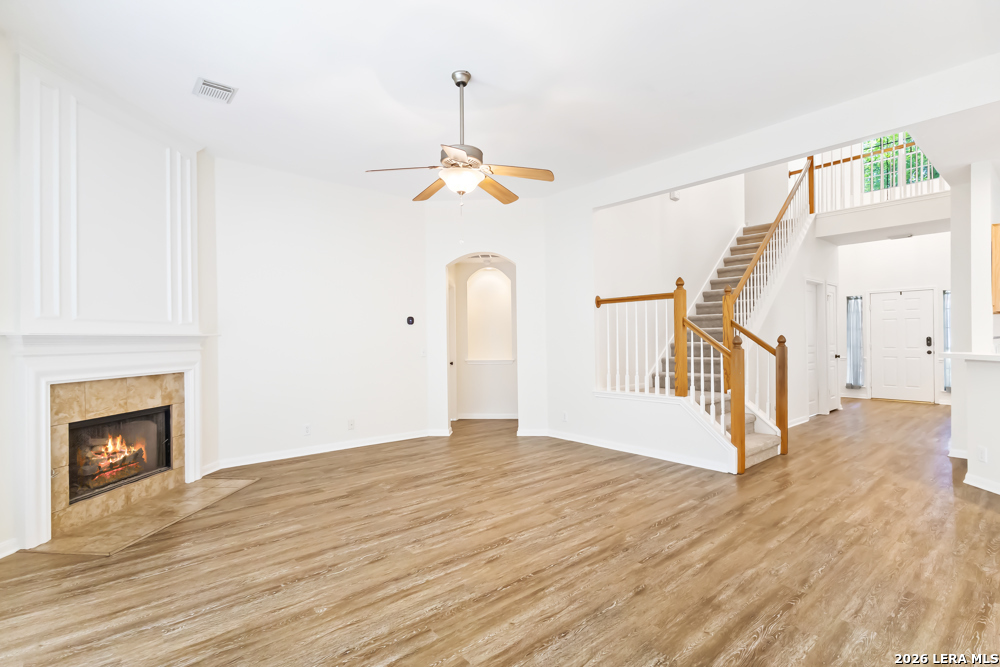 8618 Drayton Heights