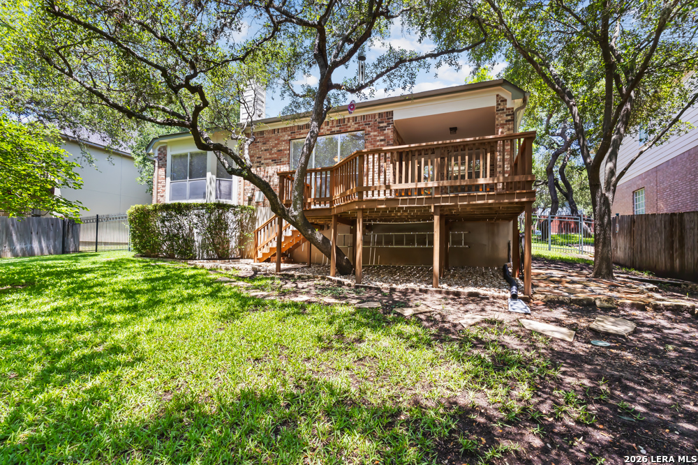 8618 Drayton Heights