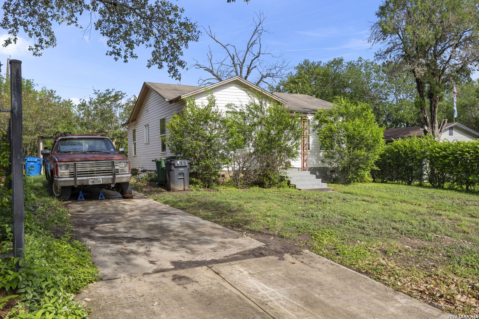 211 Robeson Ave