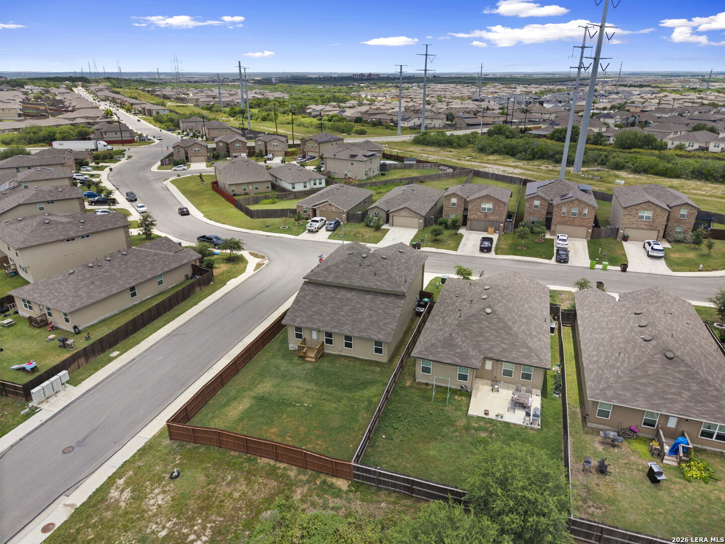 2526 Wentwood