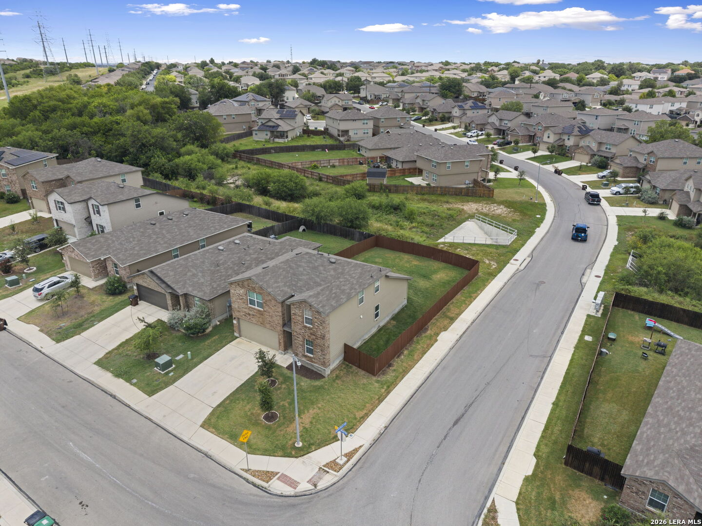 2526 Wentwood