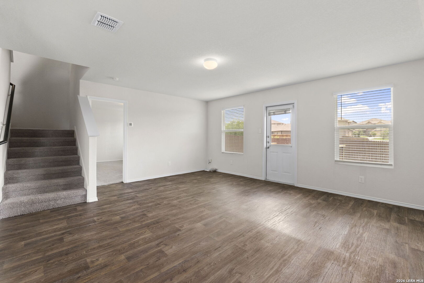 2526 Wentwood