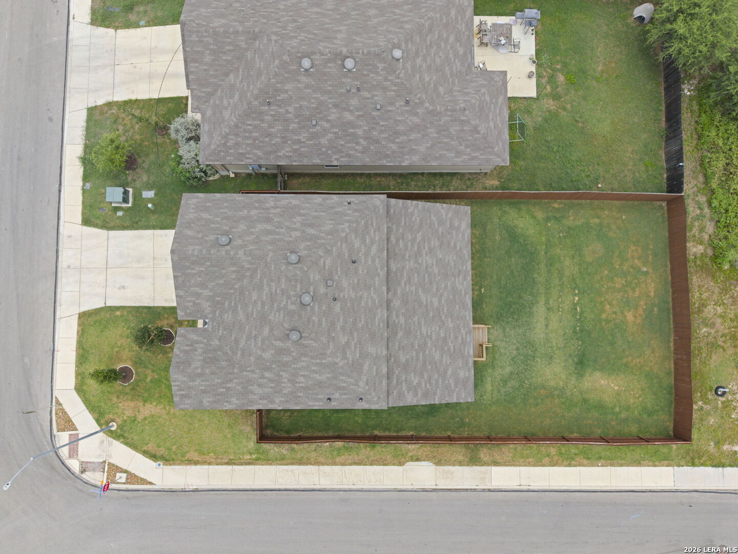 2526 Wentwood