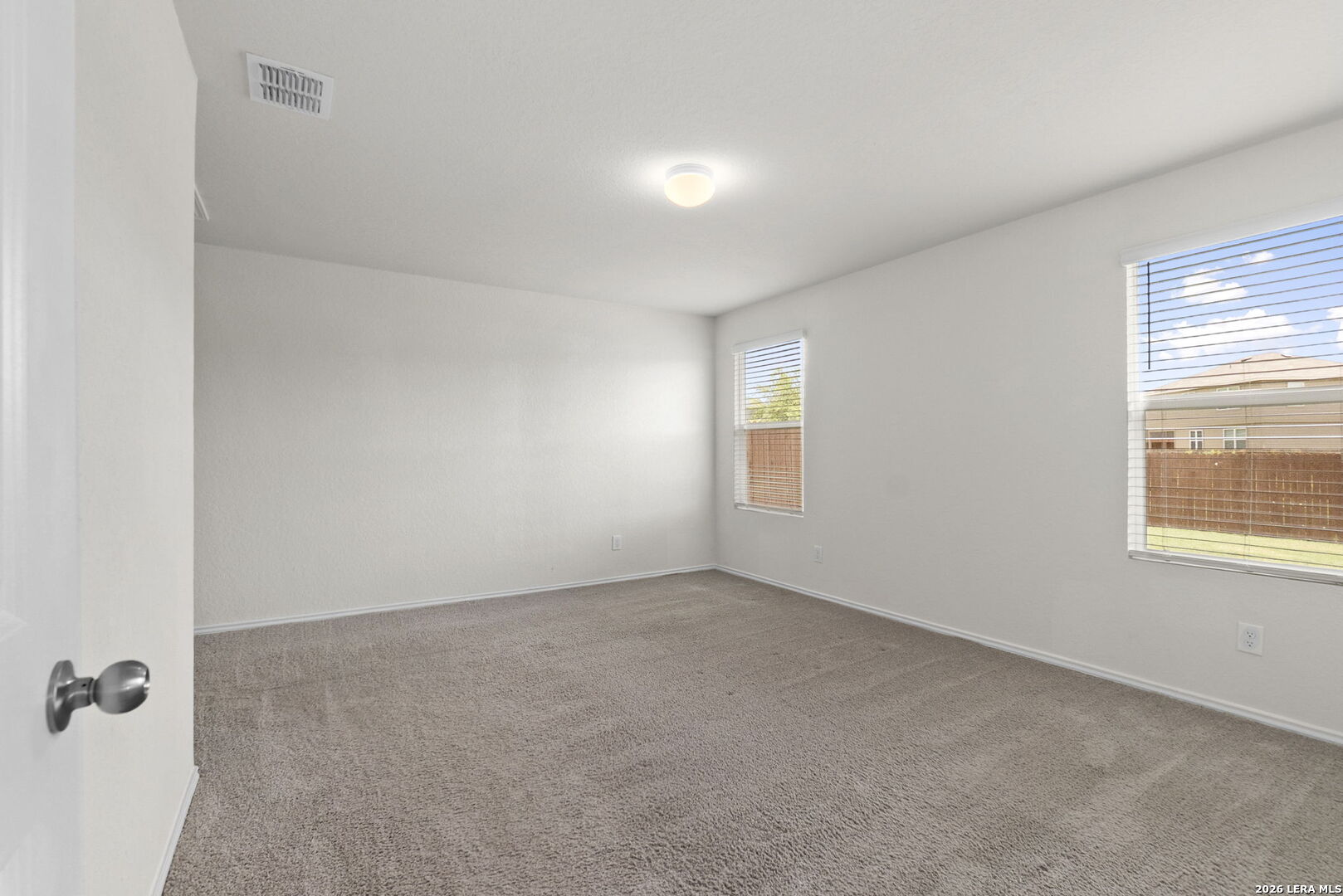 2526 Wentwood