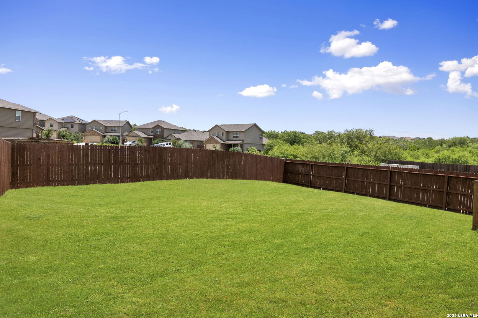 2526 Wentwood
