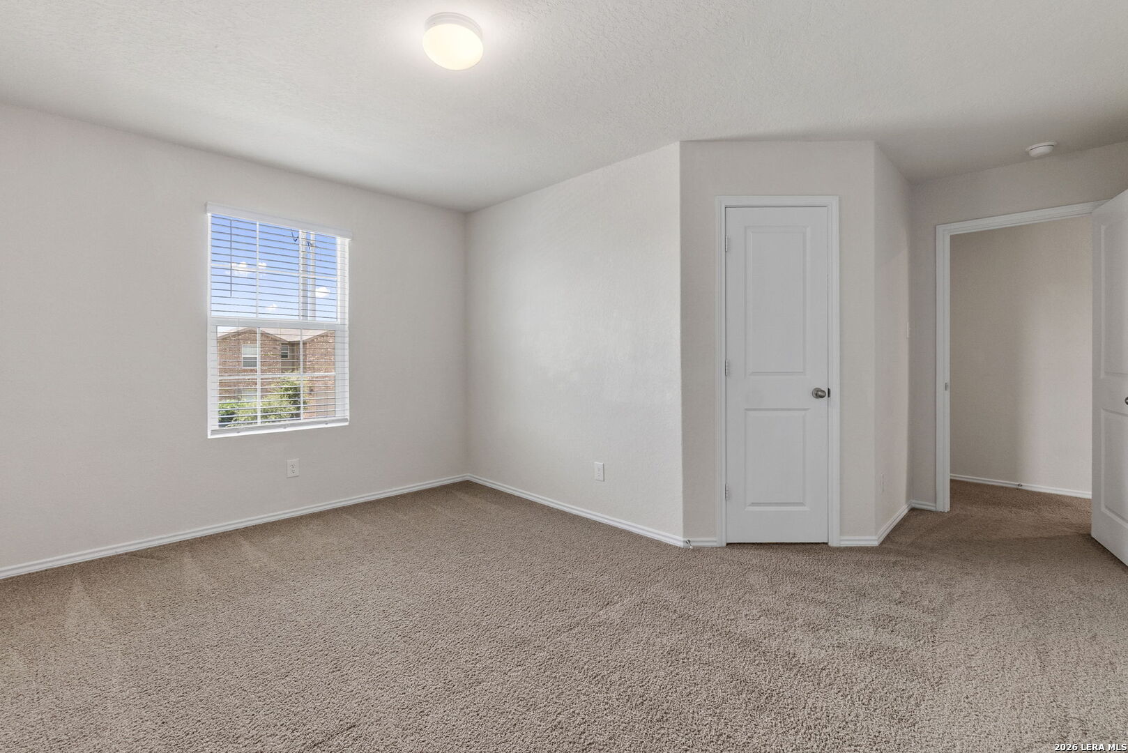 2526 Wentwood