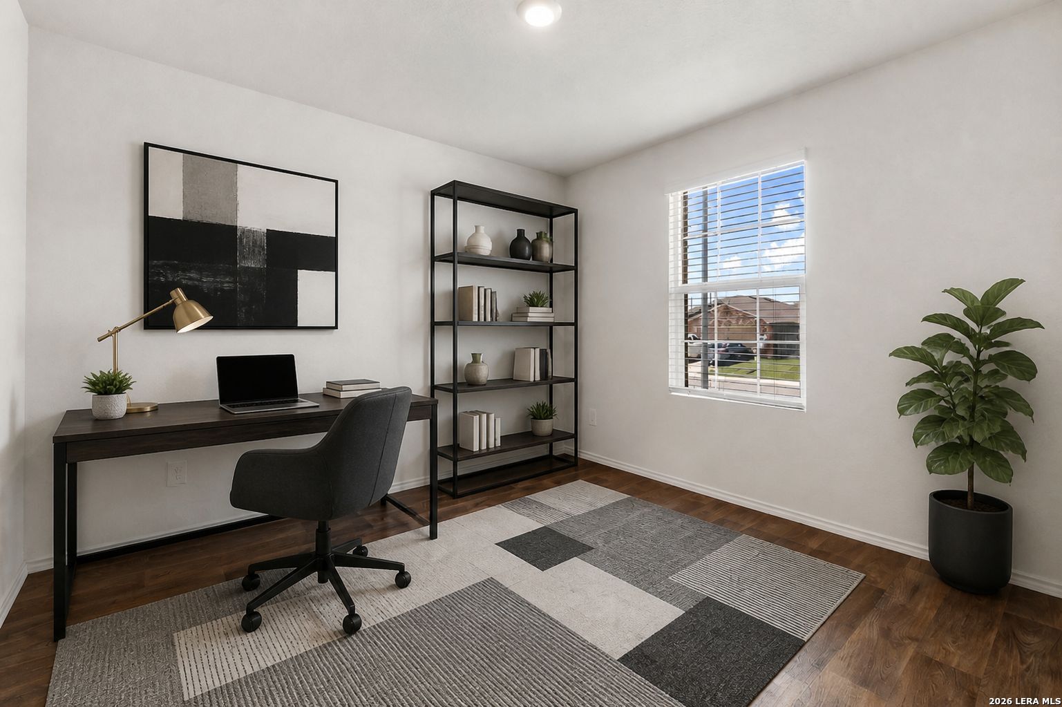 2526 Wentwood