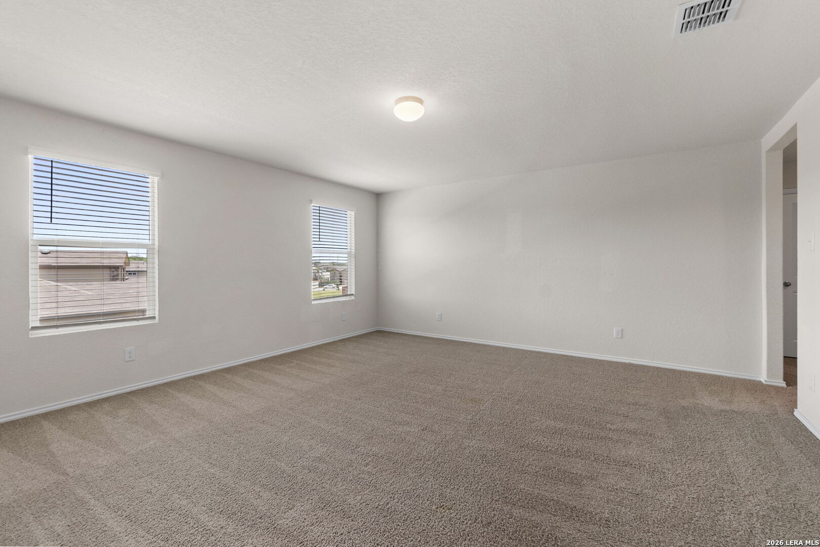 2526 Wentwood