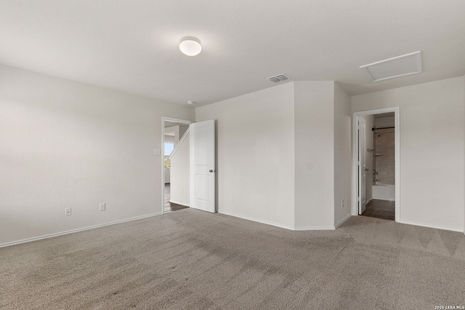 2526 Wentwood