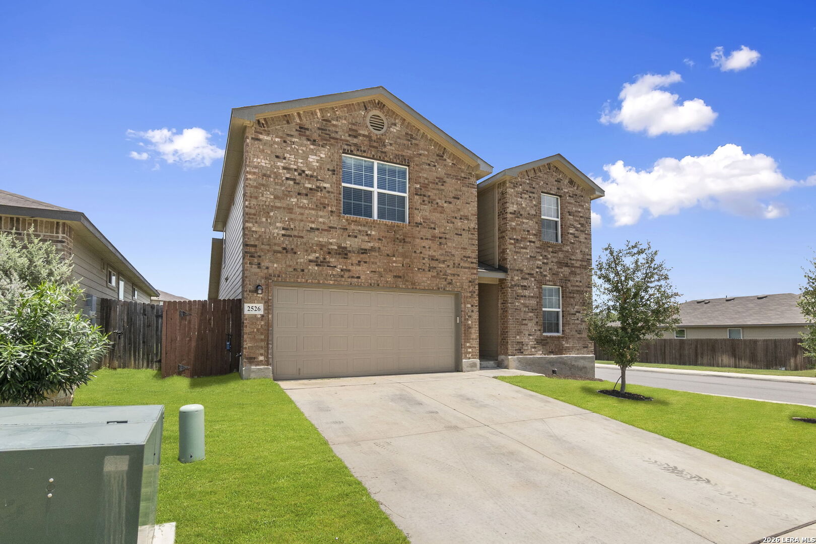 2526 Wentwood