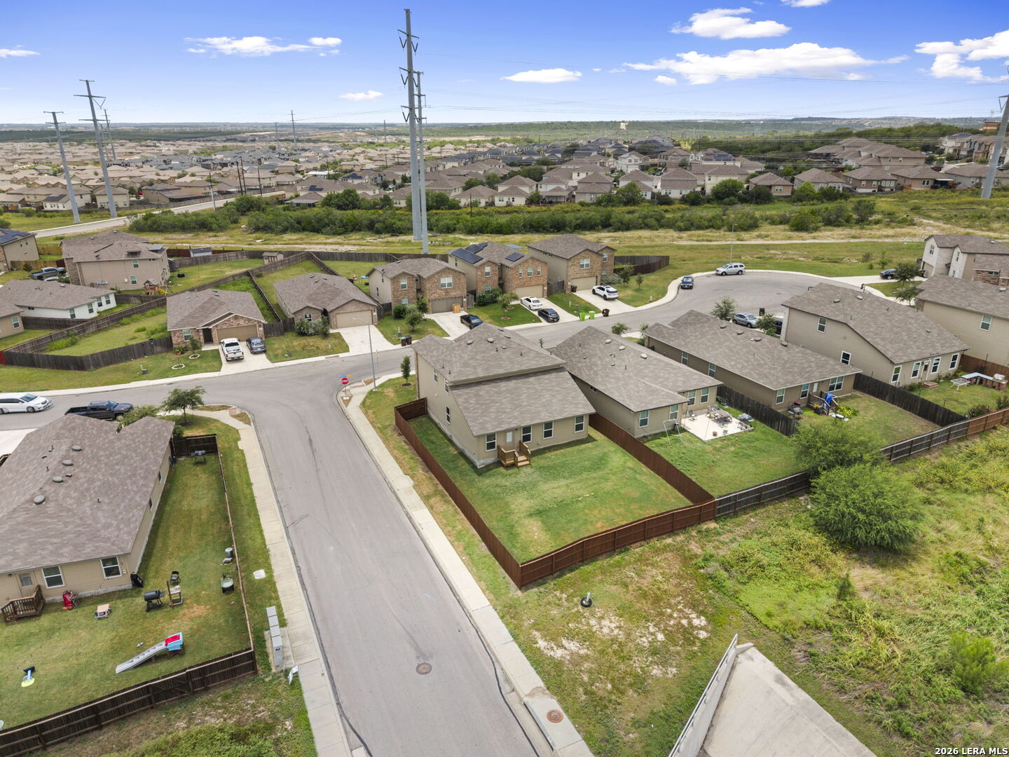 2526 Wentwood