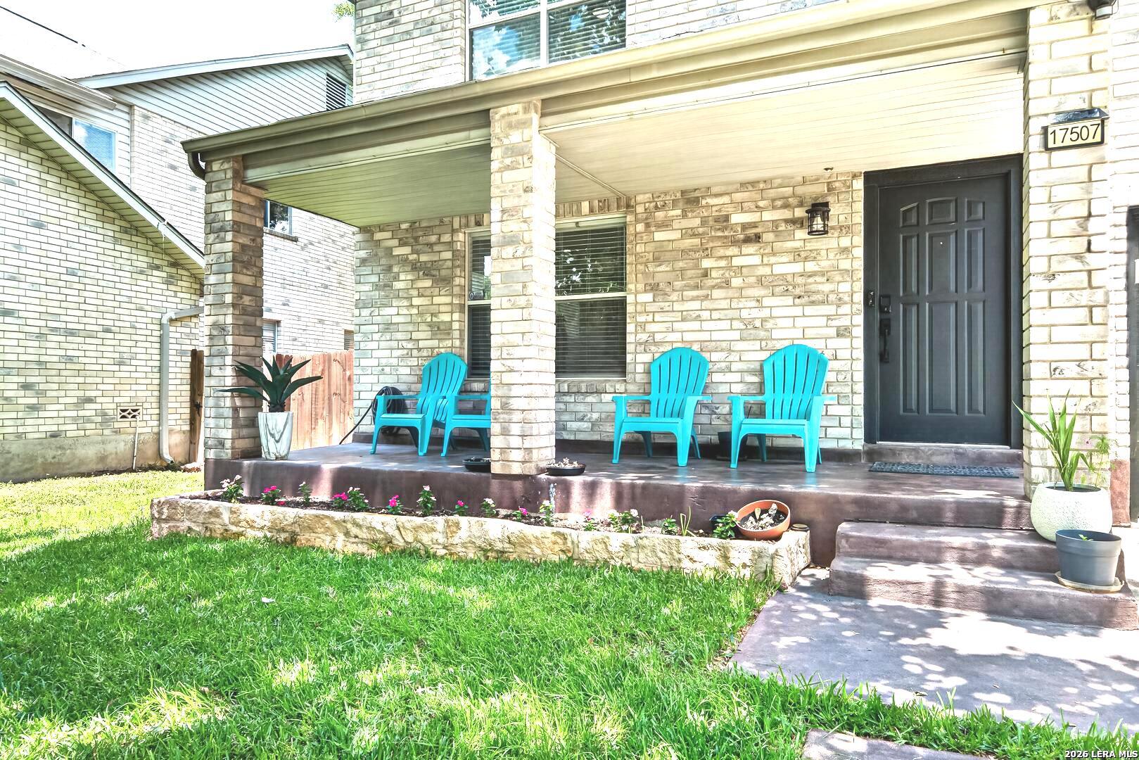 17507 EMERALD CANYON DR