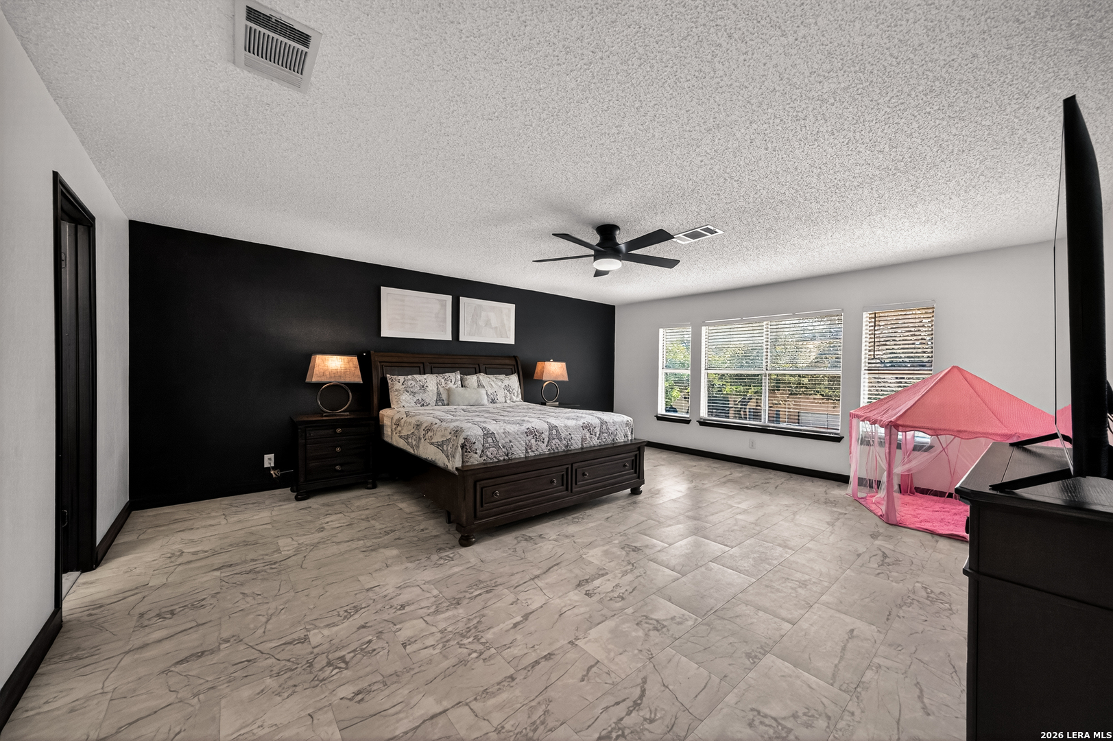 17507 EMERALD CANYON DR