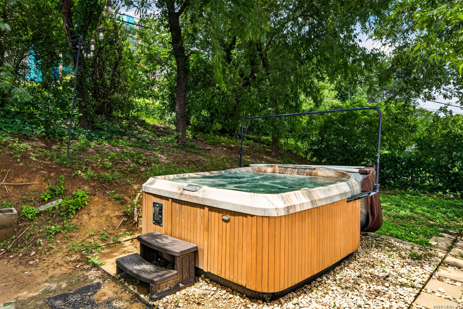 515 W CRESTLINE DR