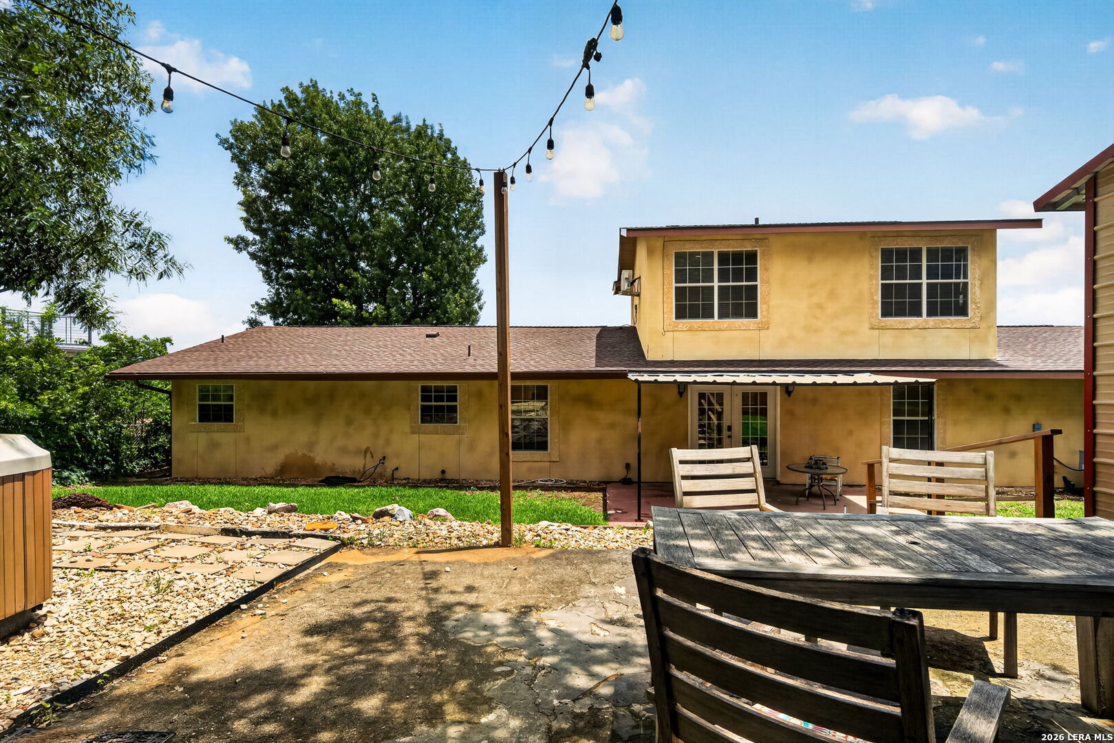 515 W CRESTLINE DR