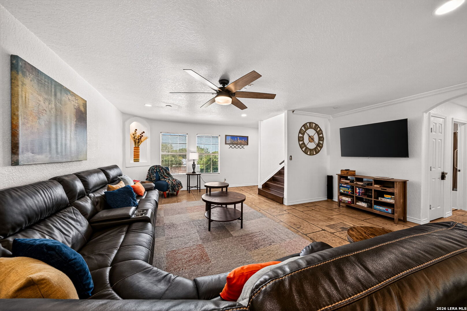 515 W CRESTLINE DR