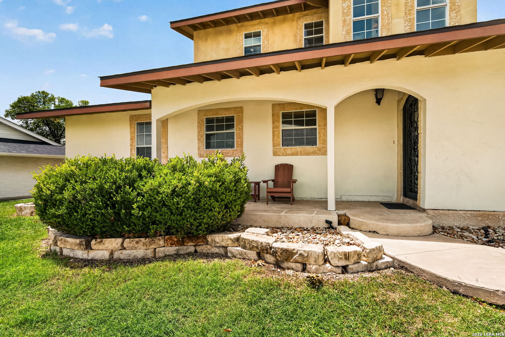 515 W CRESTLINE DR
