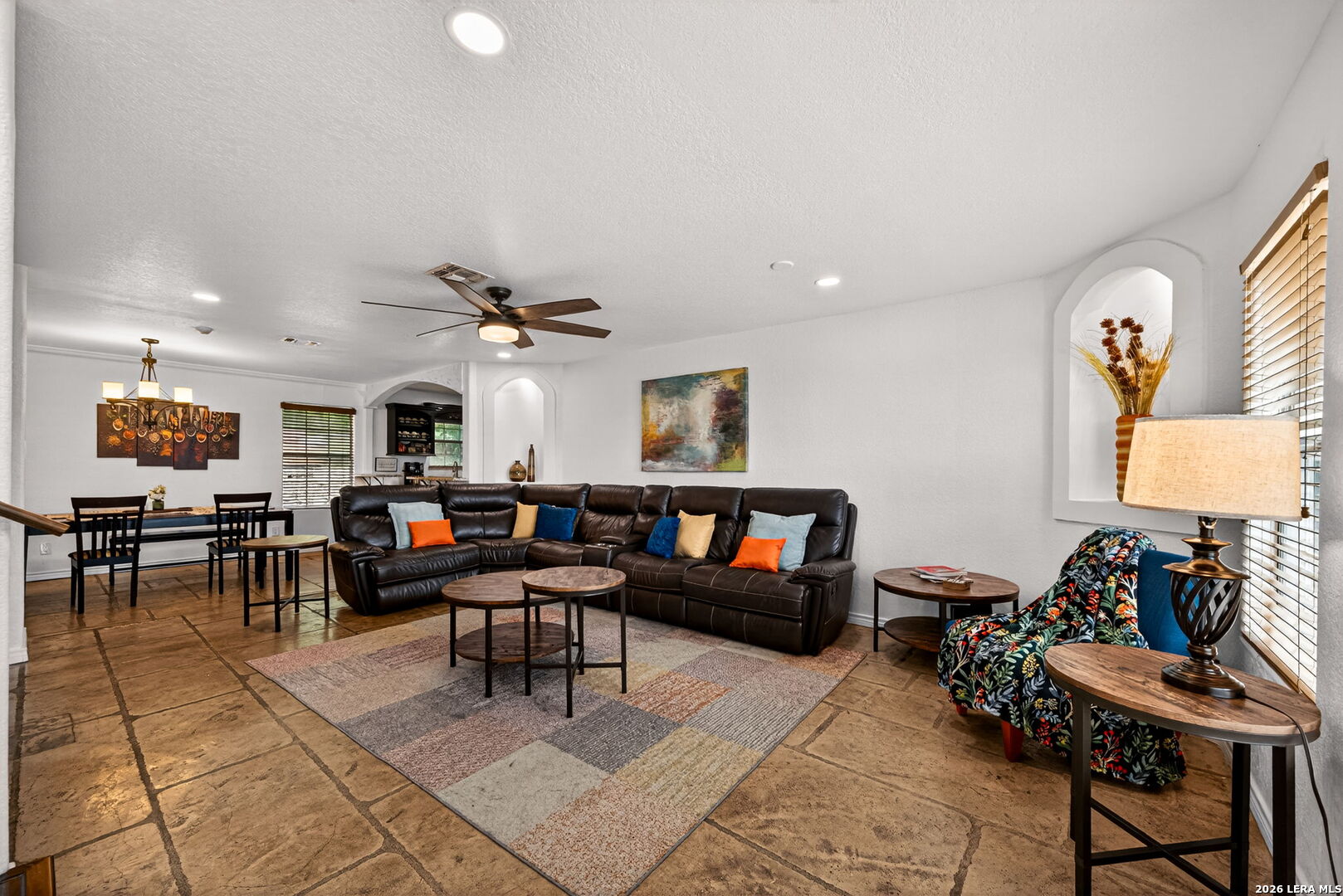 515 W CRESTLINE DR