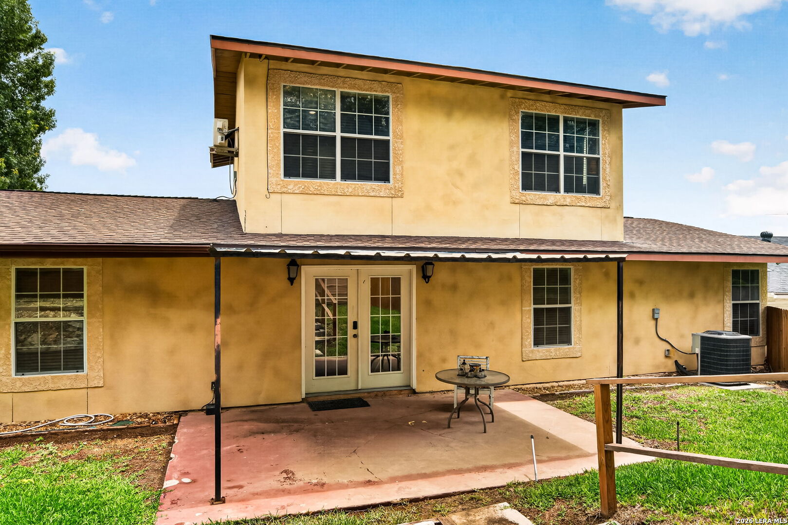 515 W CRESTLINE DR