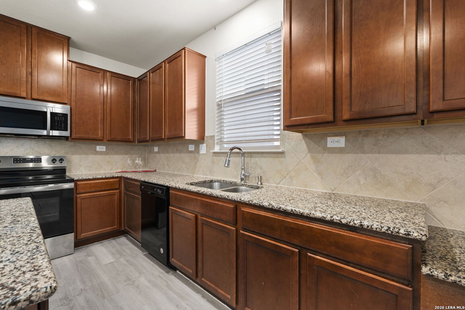 1615 Iron Creek