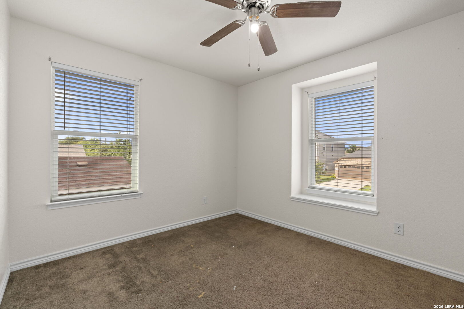 1615 Iron Creek