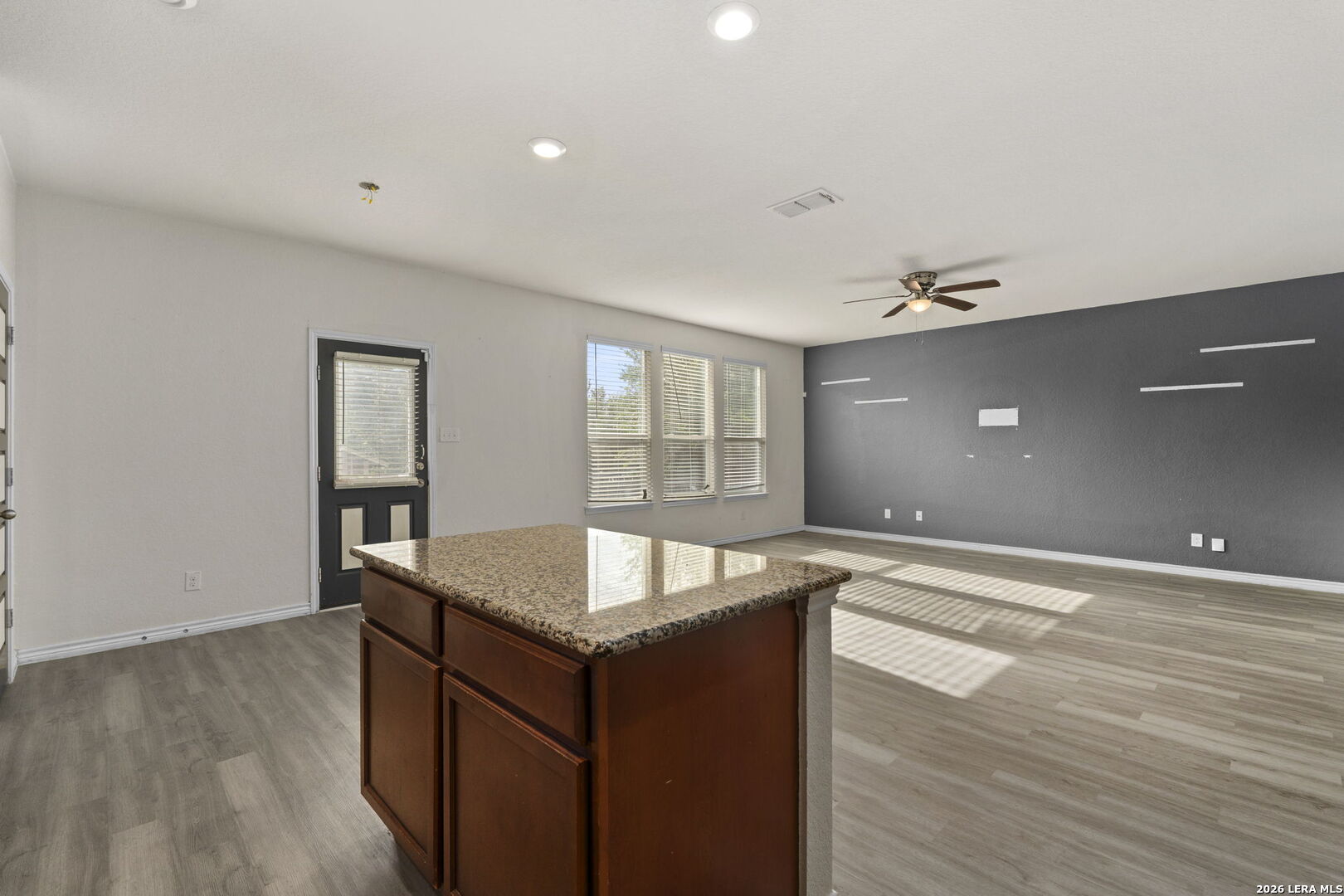 1615 Iron Creek