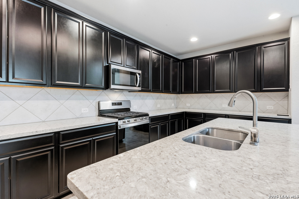 12807 Perdido Grove