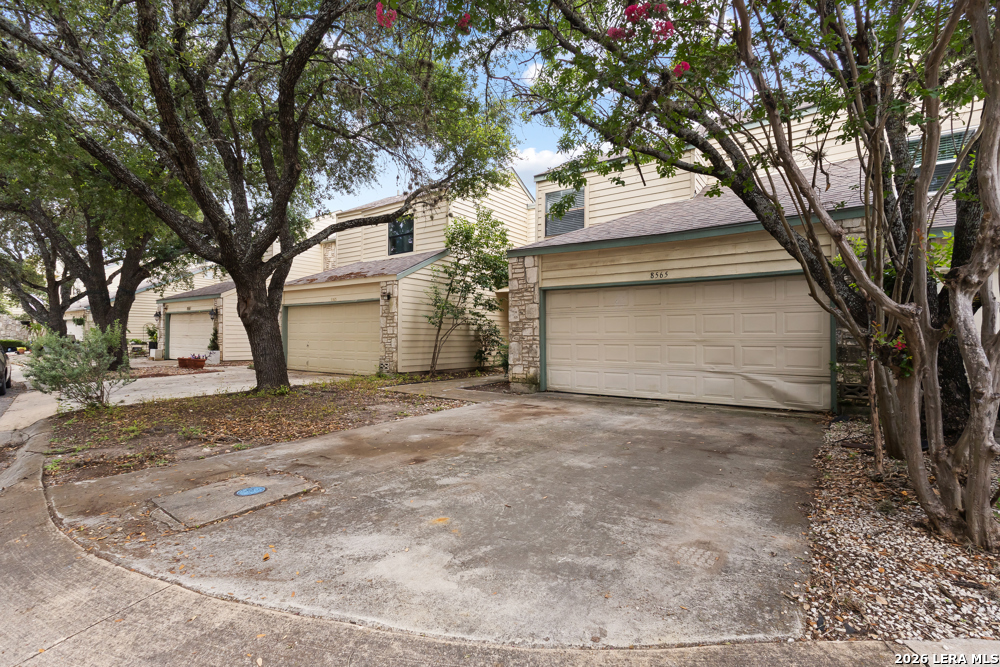 8565 Echo Creek Lane