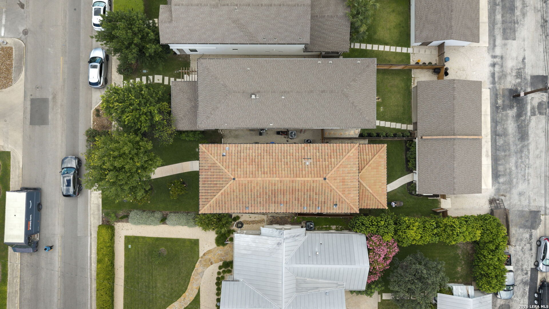 334 E Olmos Dr.