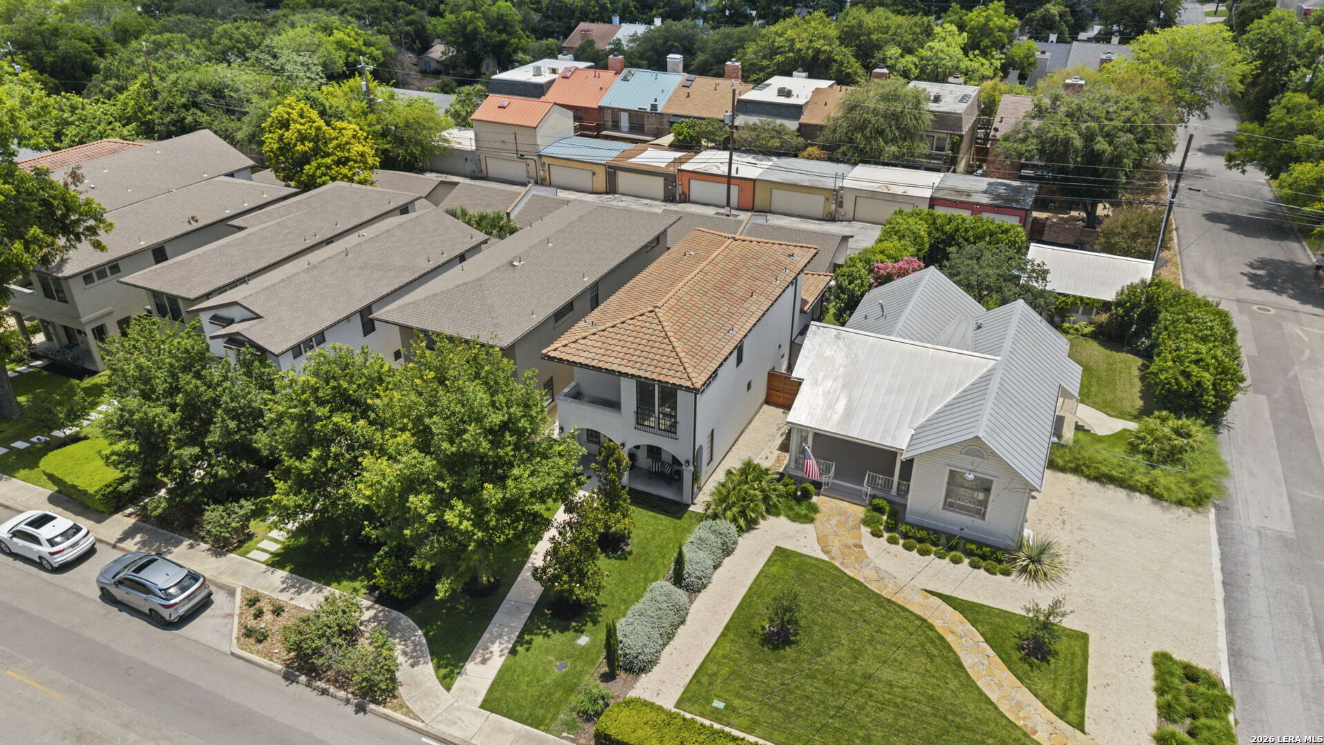 334 E Olmos Dr.