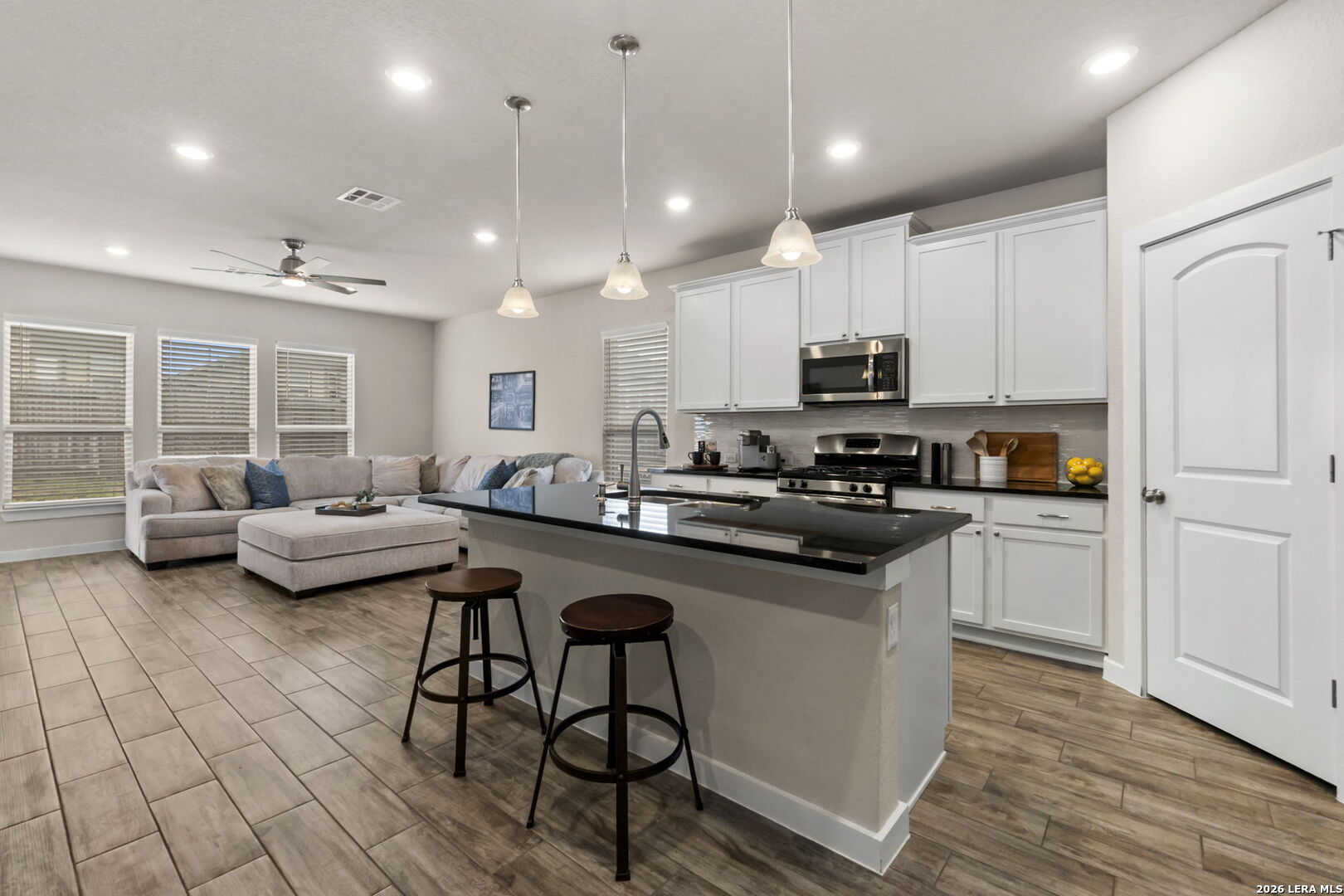 6211 FOX PEAK DR