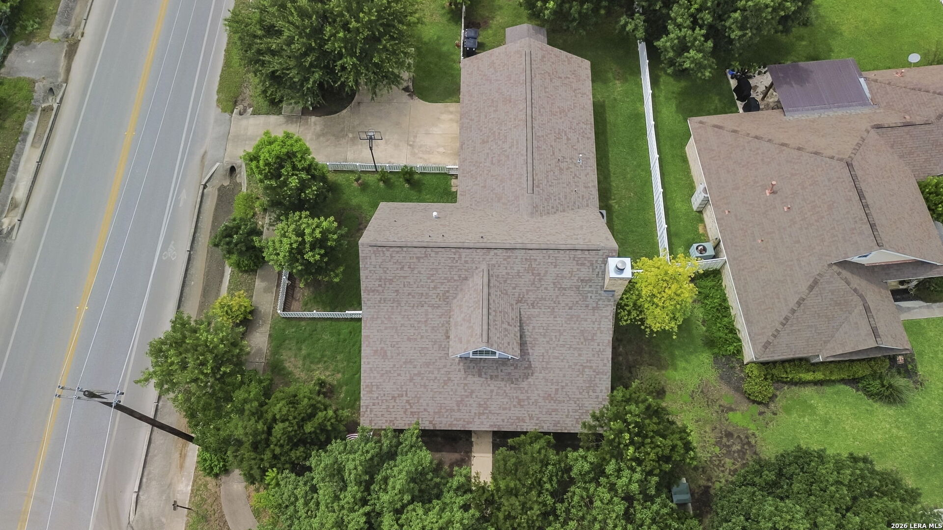 1405 AZALEA LN