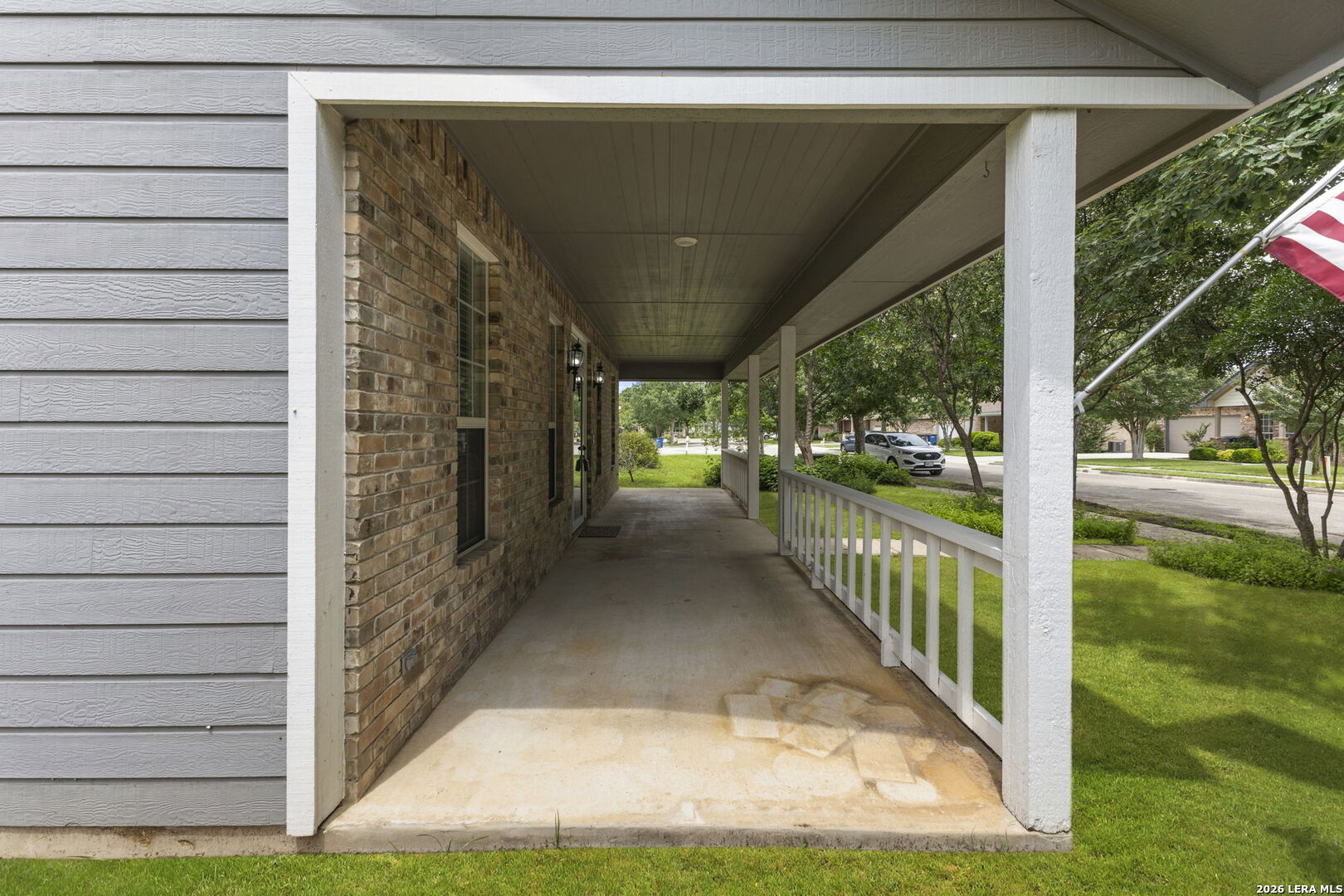 1405 AZALEA LN