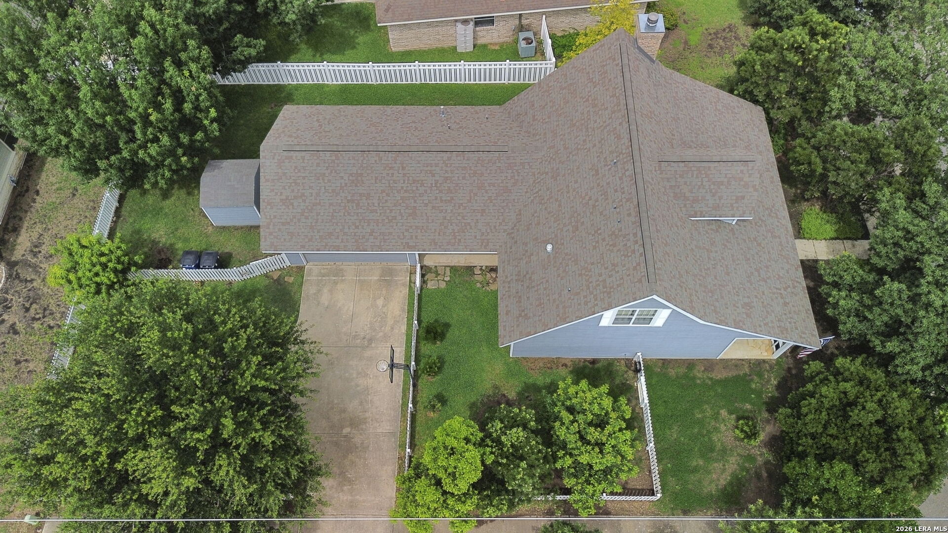 1405 AZALEA LN