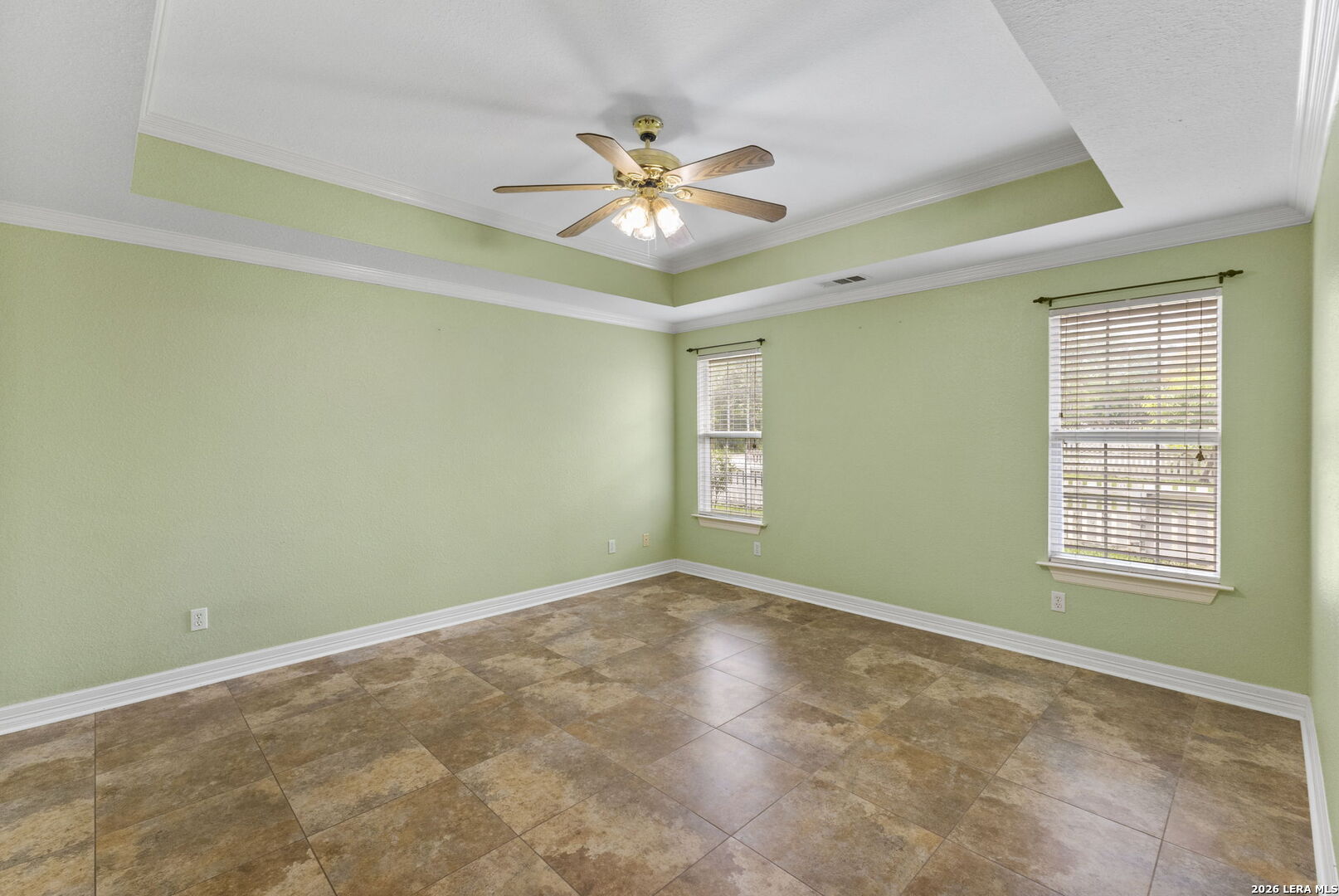 1405 AZALEA LN