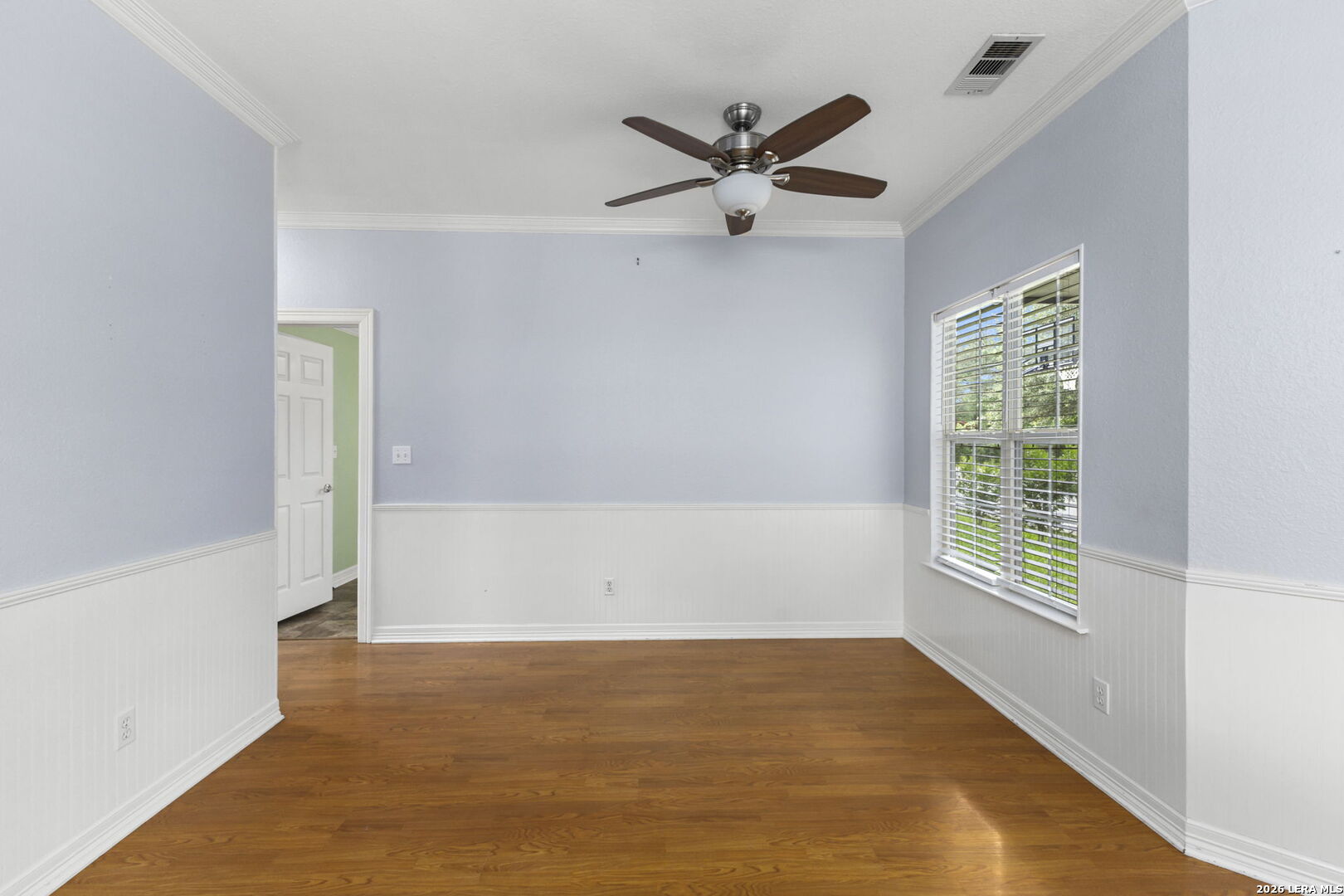 1405 AZALEA LN