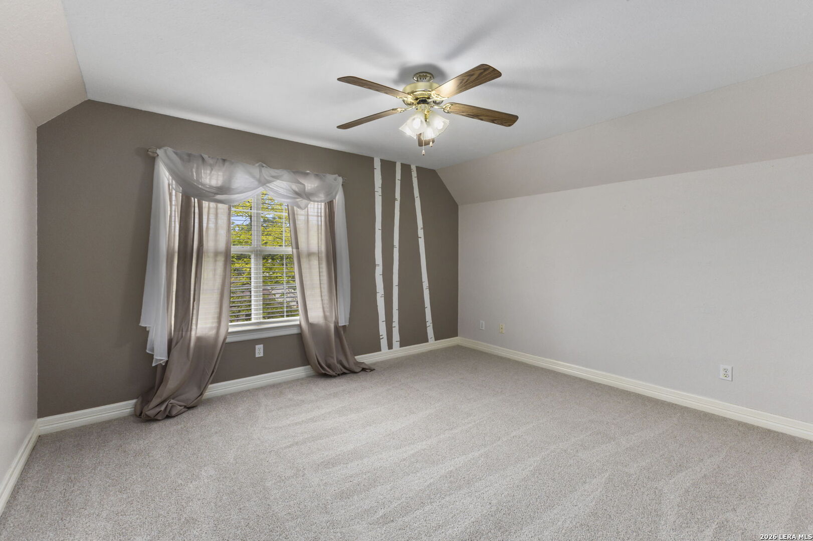 1405 AZALEA LN