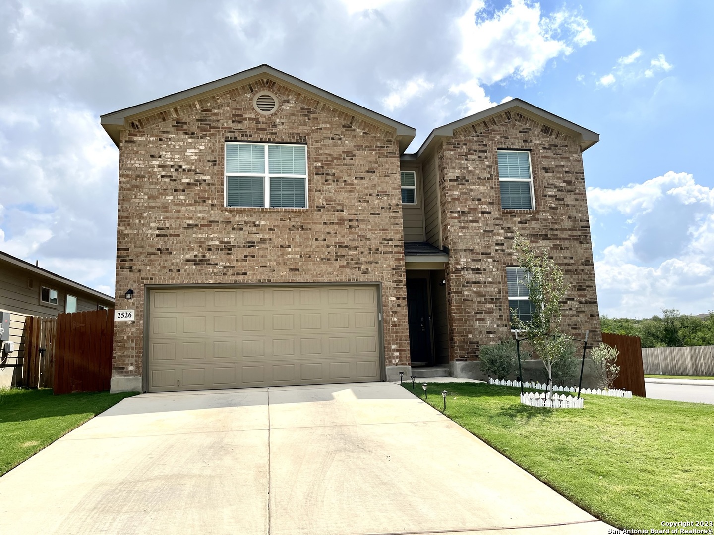 2526 WENTWOOD RUN