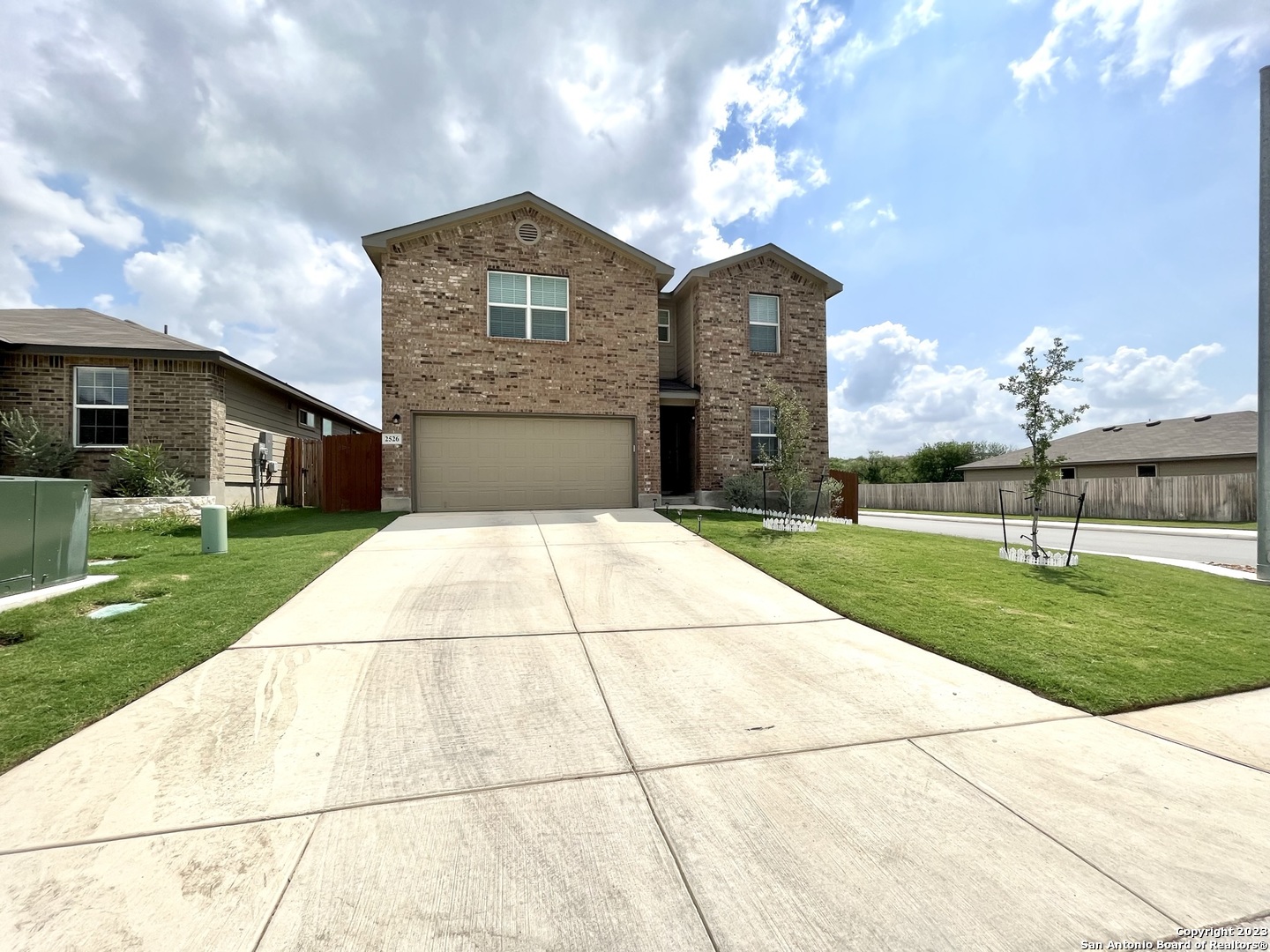 2526 WENTWOOD RUN