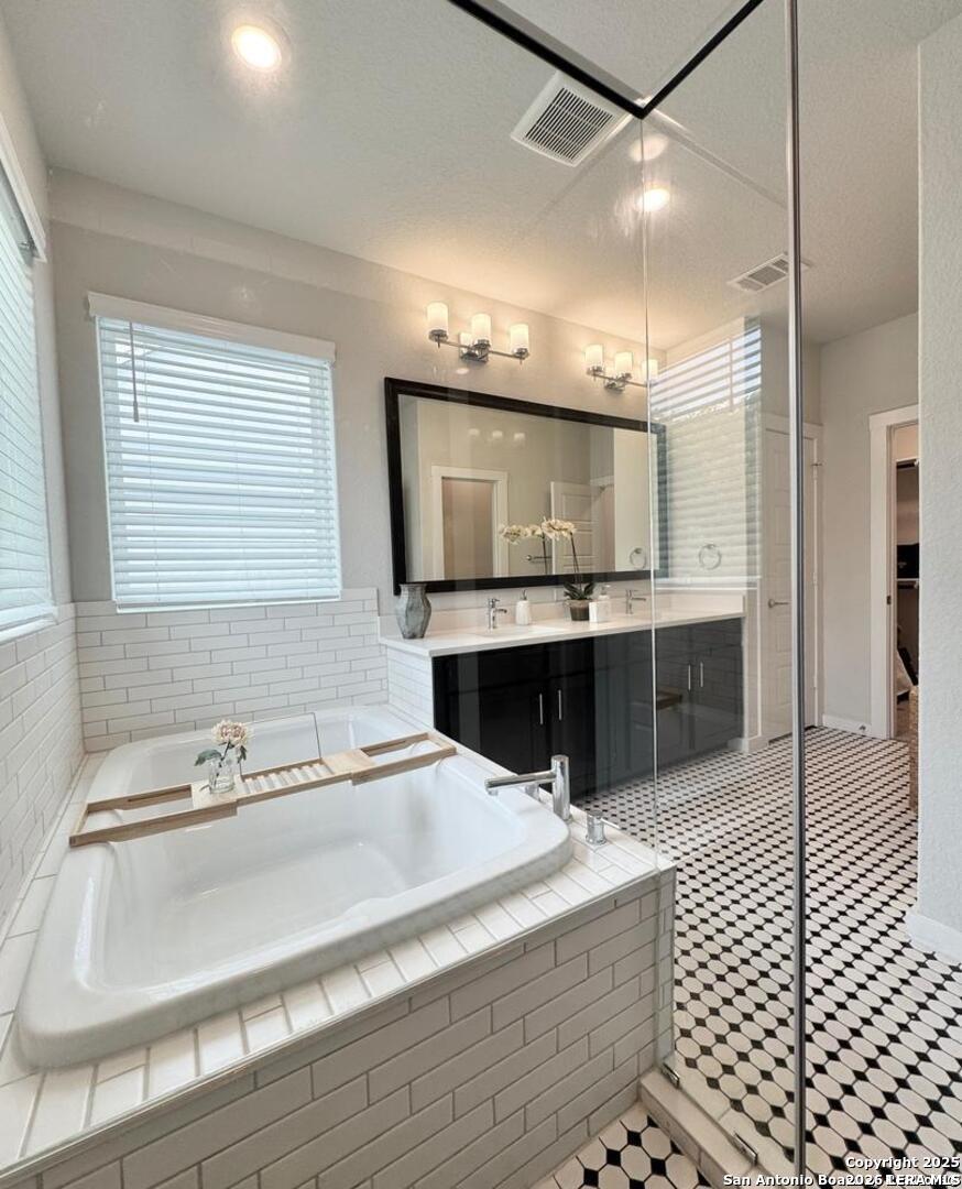 5843 Whitby UNIT 13