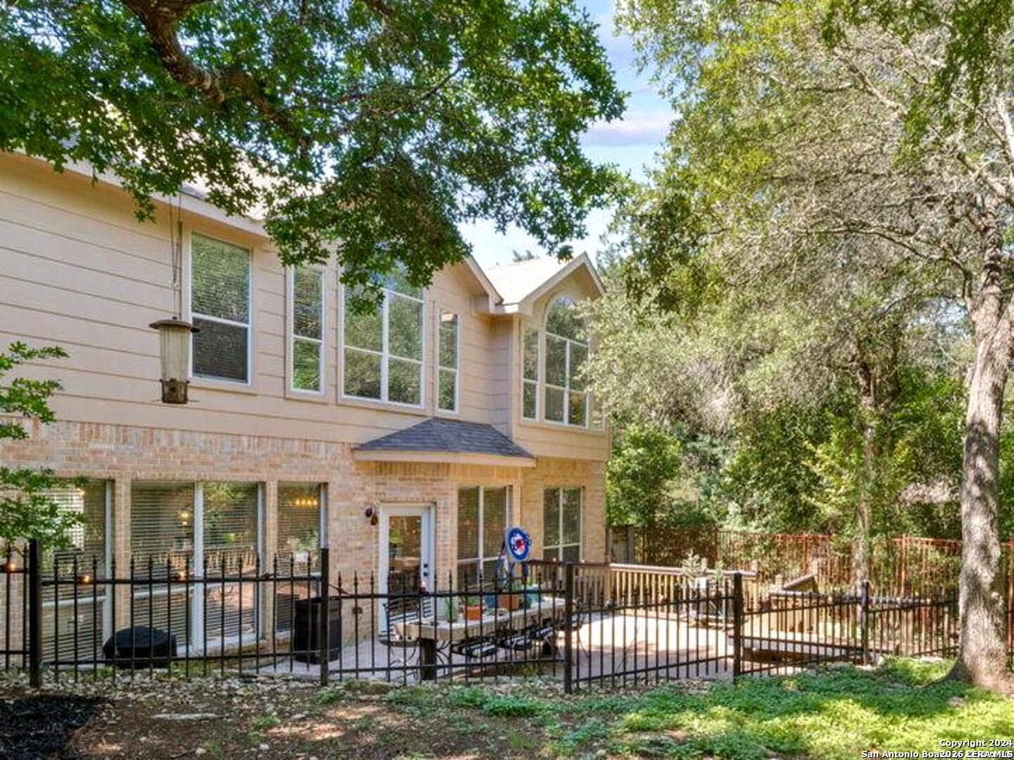 614 CYPRESS TRL